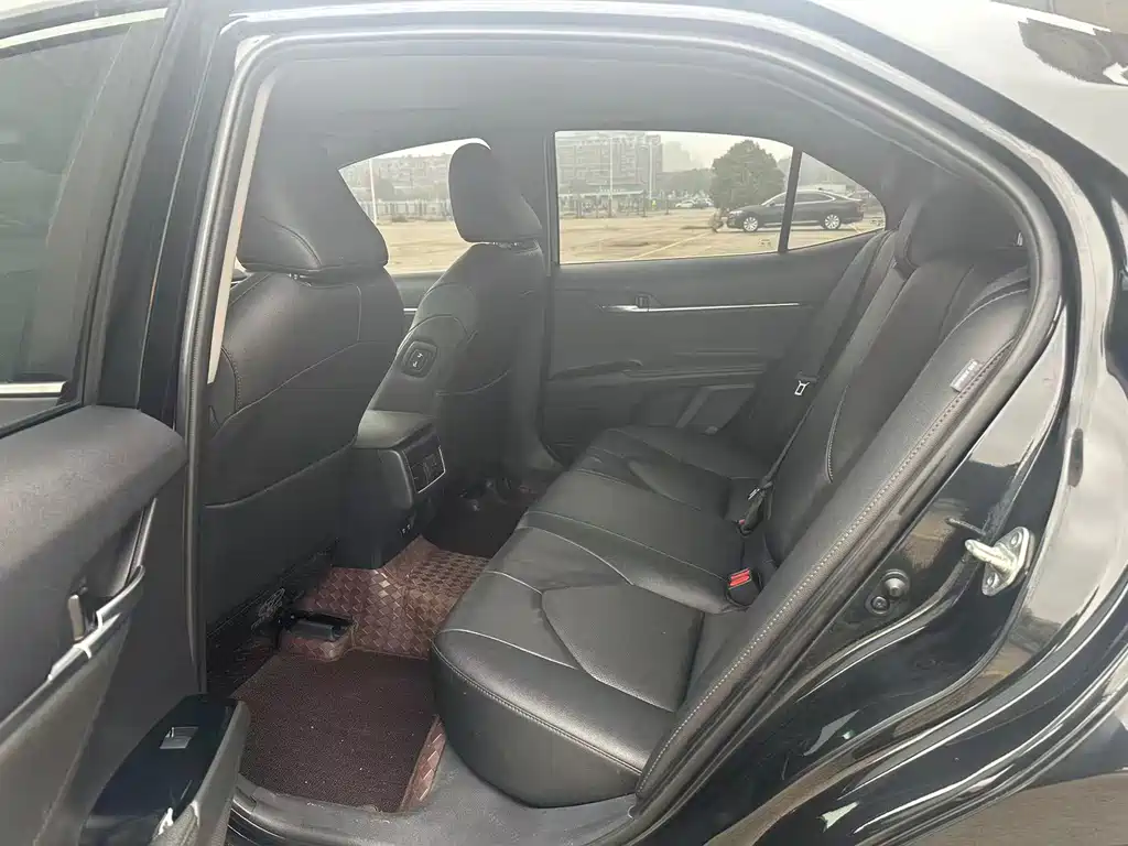 Camry 2021 2.0G Deluxe Edition купить на сайте DeffCars