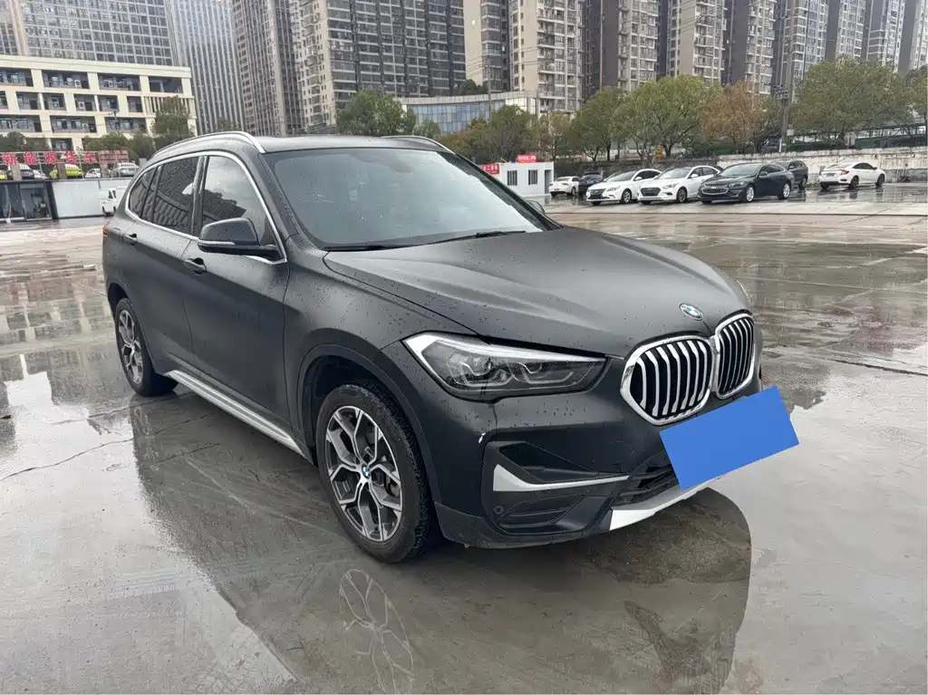 BMW X1 2021 sDrive20Li Exclusive Model купить на сайте DeffCars