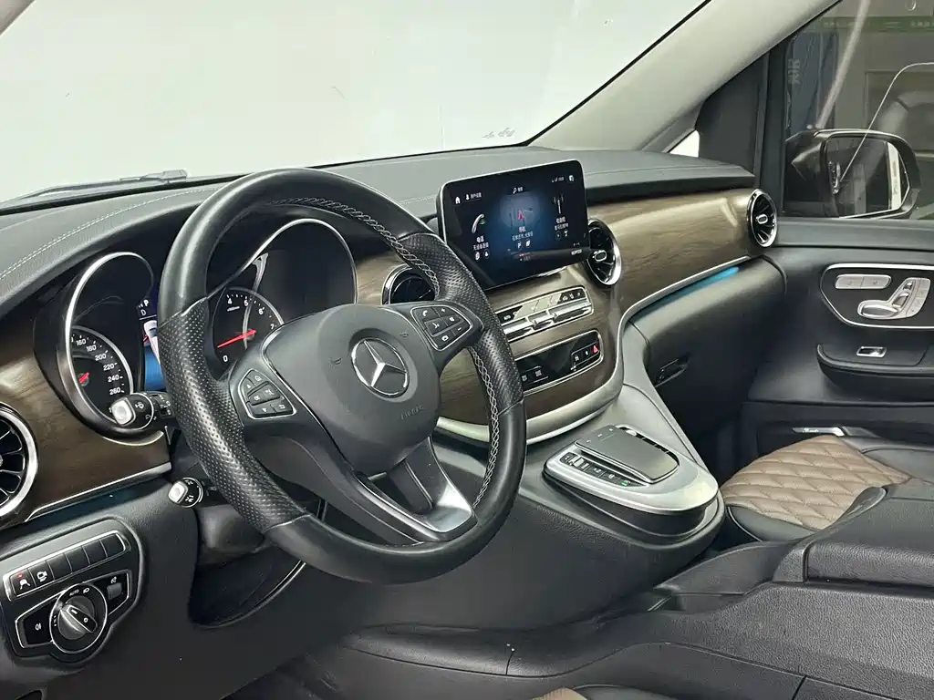 Mercedes-Benz V-Class 2020 V 260 Premium Edition купить на сайте DeffCars