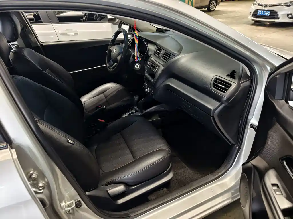 Kia K2 2012 Sedan 1.4L AT GLS Commemorative Edition купить на сайте DeffCars