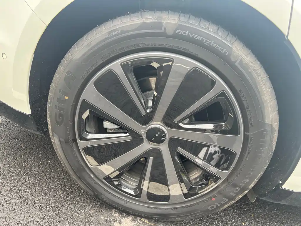 Zhijie S7 2024 Max купить на сайте DeffCars