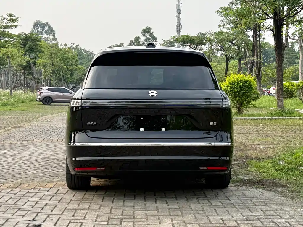 NIO ES8 2026 Six-seater Executive Deluxe Edition купить на сайте DeffCars