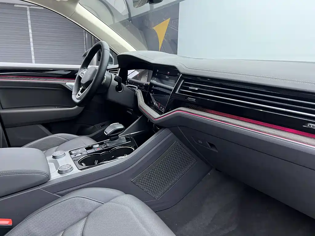 Touareg 2021 2.0TSI Ruishang Edition купить на сайте DeffCars