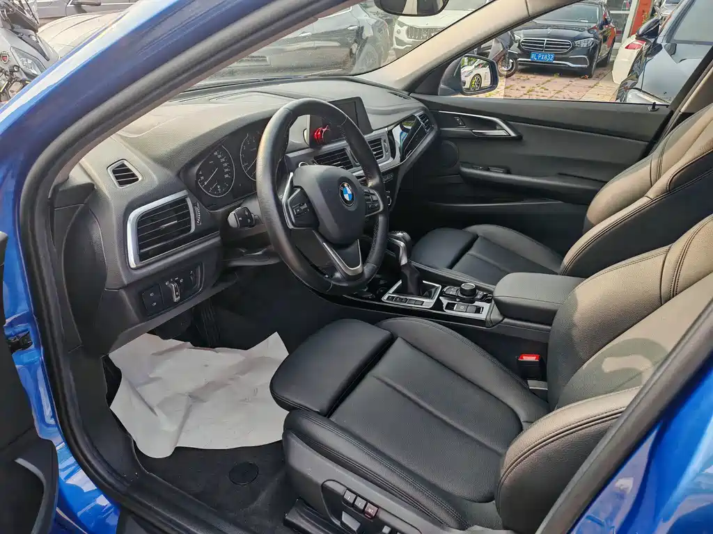 BMW 1 Series 2017 118i Sport купить на сайте DeffCars