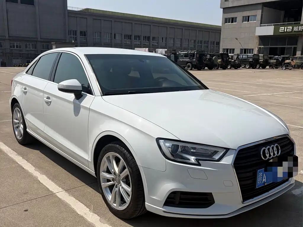 Audi A3 2017 Limousine 35 TFSI Enterprising купить на сайте DeffCars