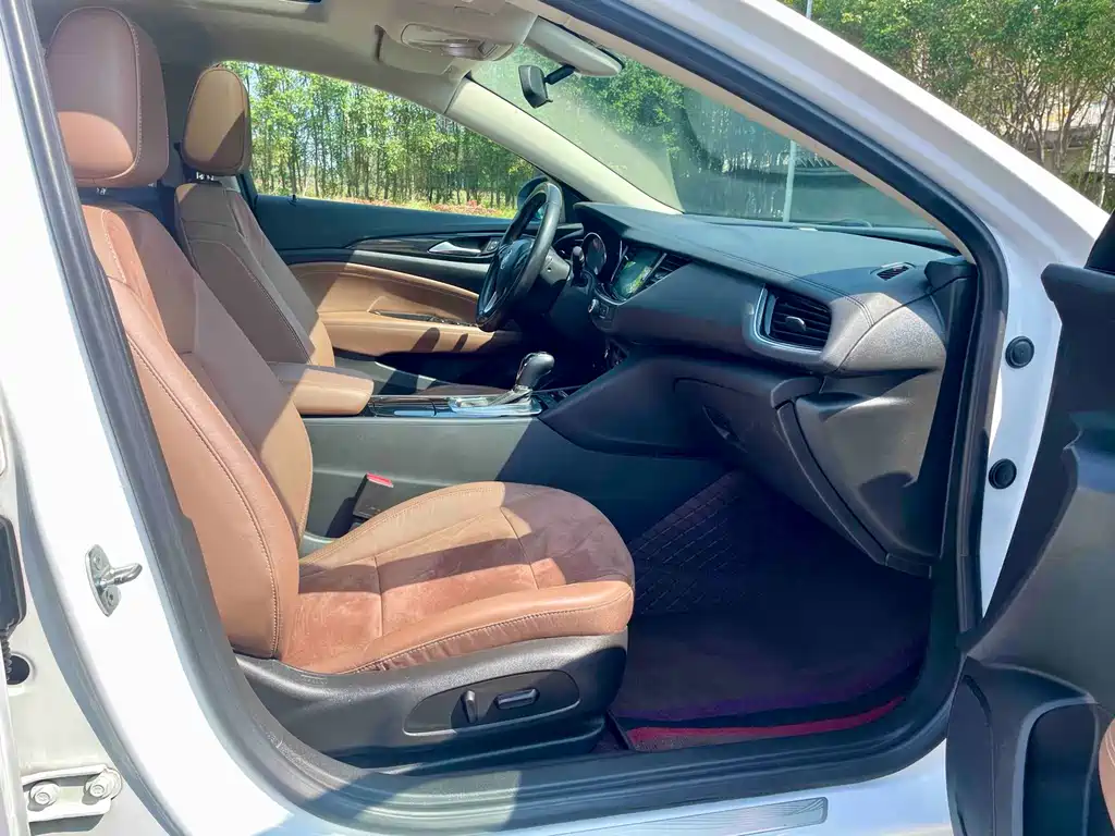 Regal 2019 20T Elite National VI купить на сайте DeffCars