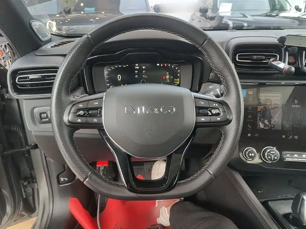 Lynk & Co 03 2021 2.0TD Automatic Champion Edition купить на сайте DeffCars