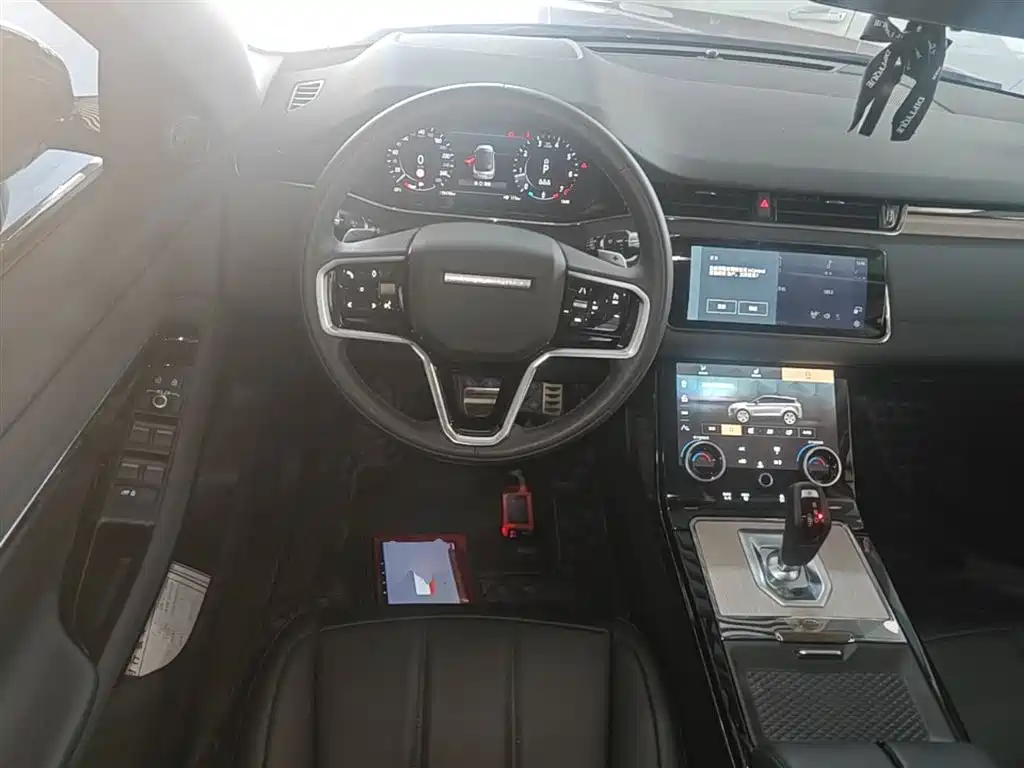 Range Rover Evoque 2022 facelift Evoque L 249PS R-Dynamic Deluxe Edition купить на сайте DeffCars