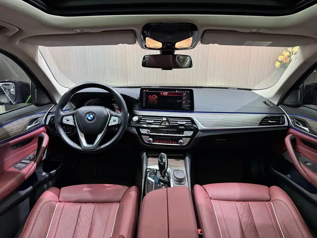BMW 5 Series 2021 530Li Exclusive Luxury Package купить на сайте DeffCars