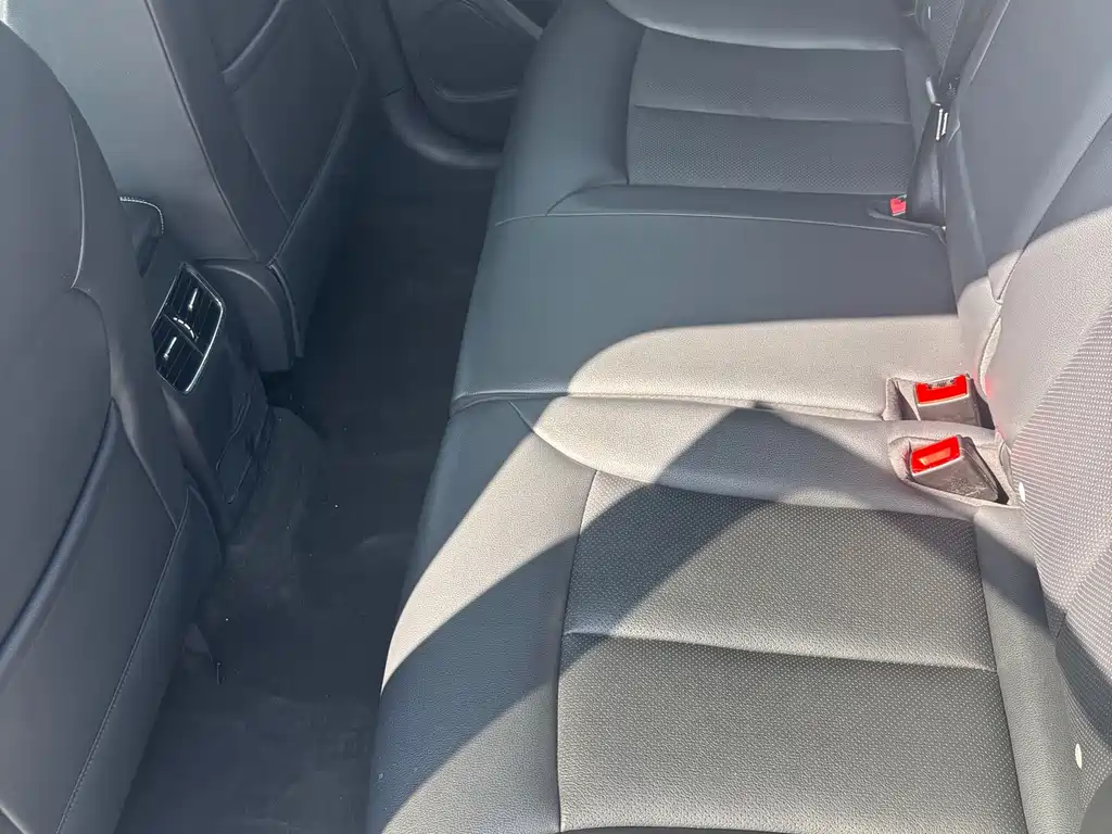 Roewe RX5 2018 20T two-wheel drive automatic flagship version купить на сайте DeffCars