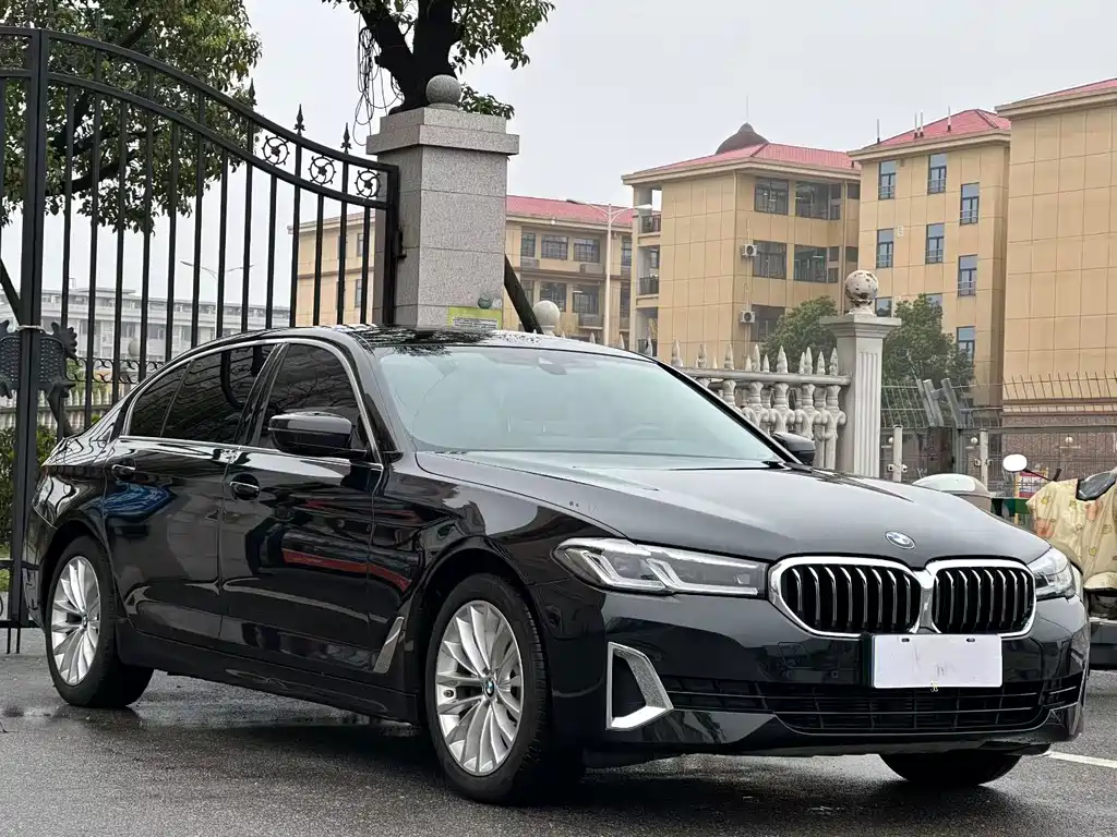 BMW 5 Series 2021 facelift 525Li luxury package купить на сайте DeffCars