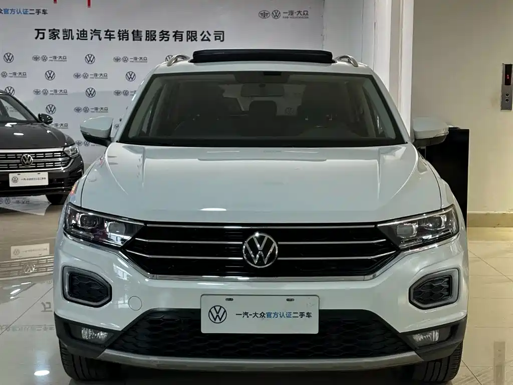 T-ROC 2020 280TSI DSG two-wheel drive comfort model купить на сайте DeffCars