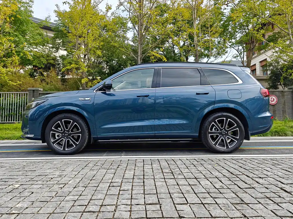 Wenjie M7 2024 1.5T Intelligent Driving Rear Drive Ultra Version 5 Seats купить на сайте DeffCars