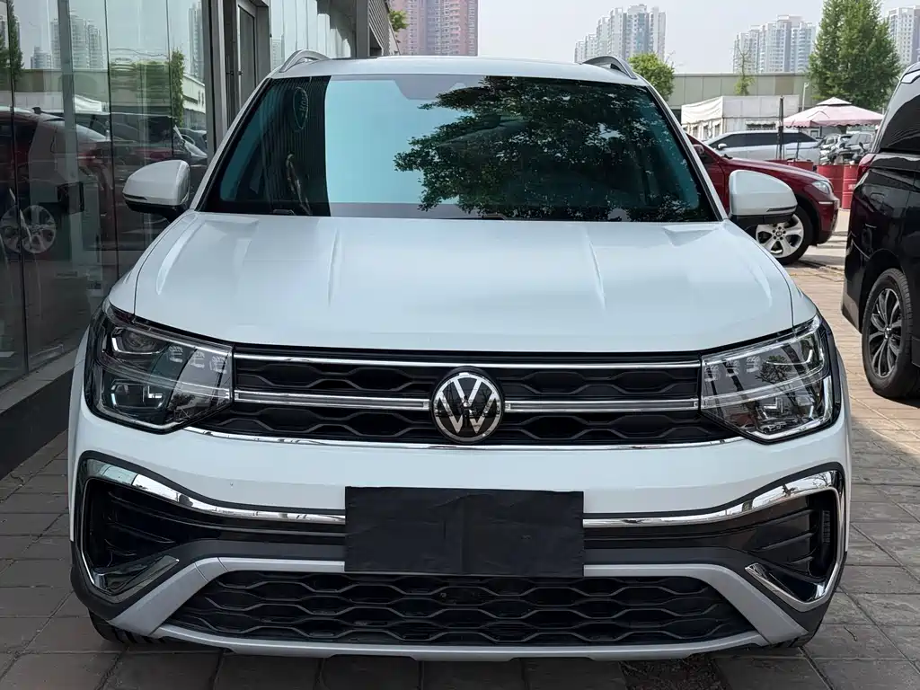 Tuyue 2024 300TSI two-wheel drive full moon version купить на сайте DeffCars