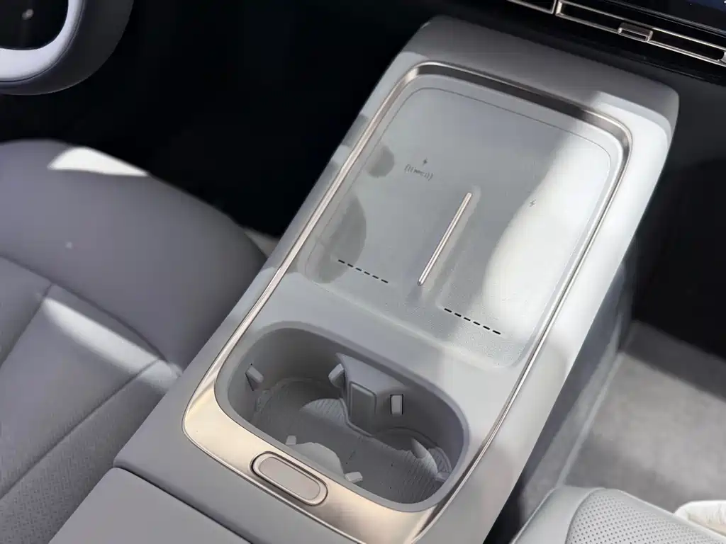 Xpeng P7+ 2025 model super long battery life Max flagship version купить на сайте DeffCars