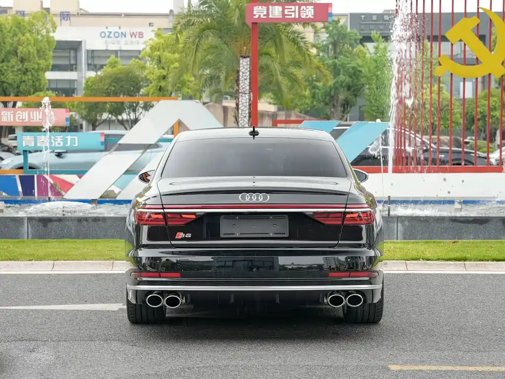 Audi S8 2021 S8L 4.0TFSI quattro купить на сайте DeffCars