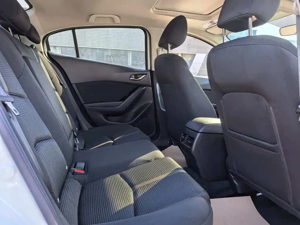 Mazda3 Angkesela 2019 Cloud Control Edition Sedan 1.5L Automatic Luxury Type National V купить на сайте DeffCars