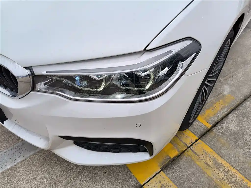 BMW 5 Series 2018 530Li Exclusive M Sports Package купить на сайте DeffCars