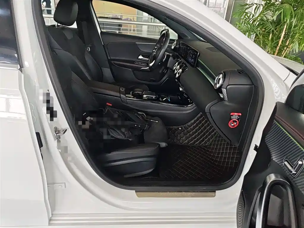 Mercedes-Benz A-Class 2023 A 200 L Fashion Model купить на сайте DeffCars