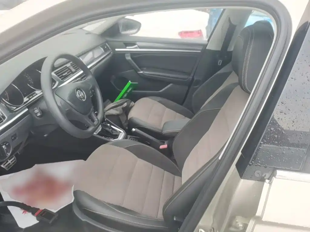 C-TREK Weiling 2017 1.6L automatic comfort model купить на сайте DeffCars