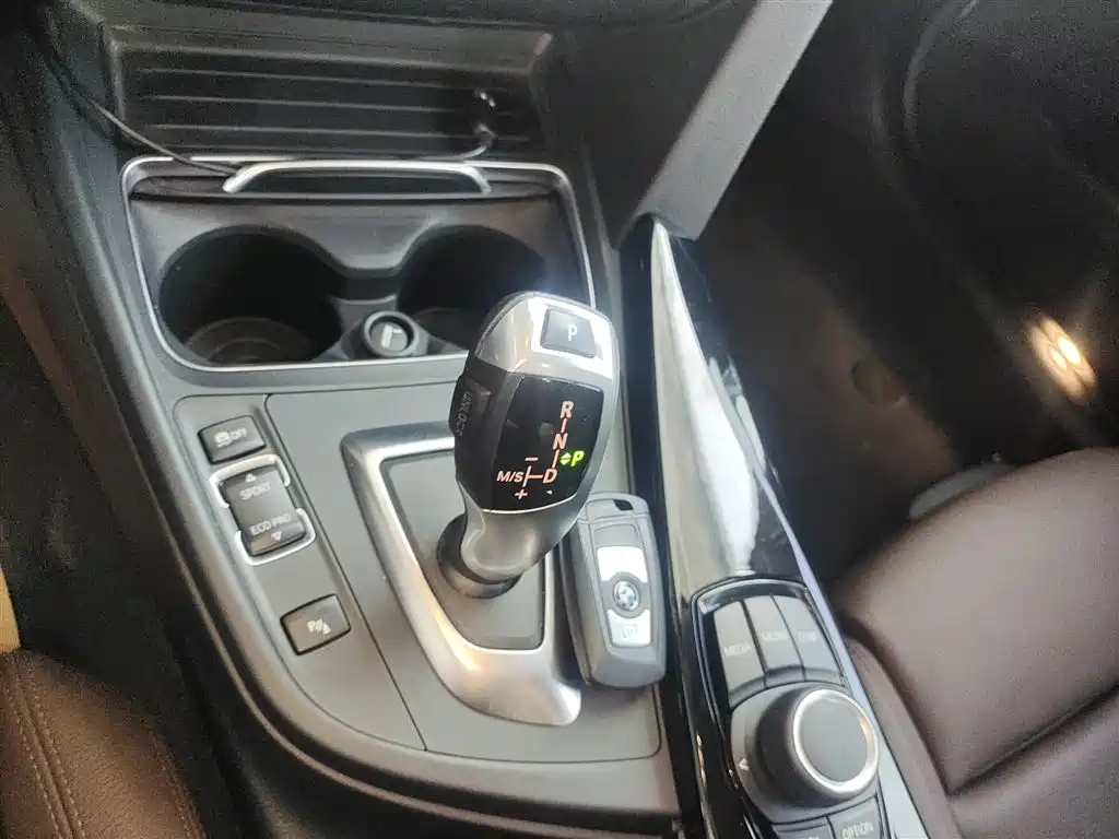 BMW 3 Series 2018 320Li Fashion Model купить на сайте DeffCars