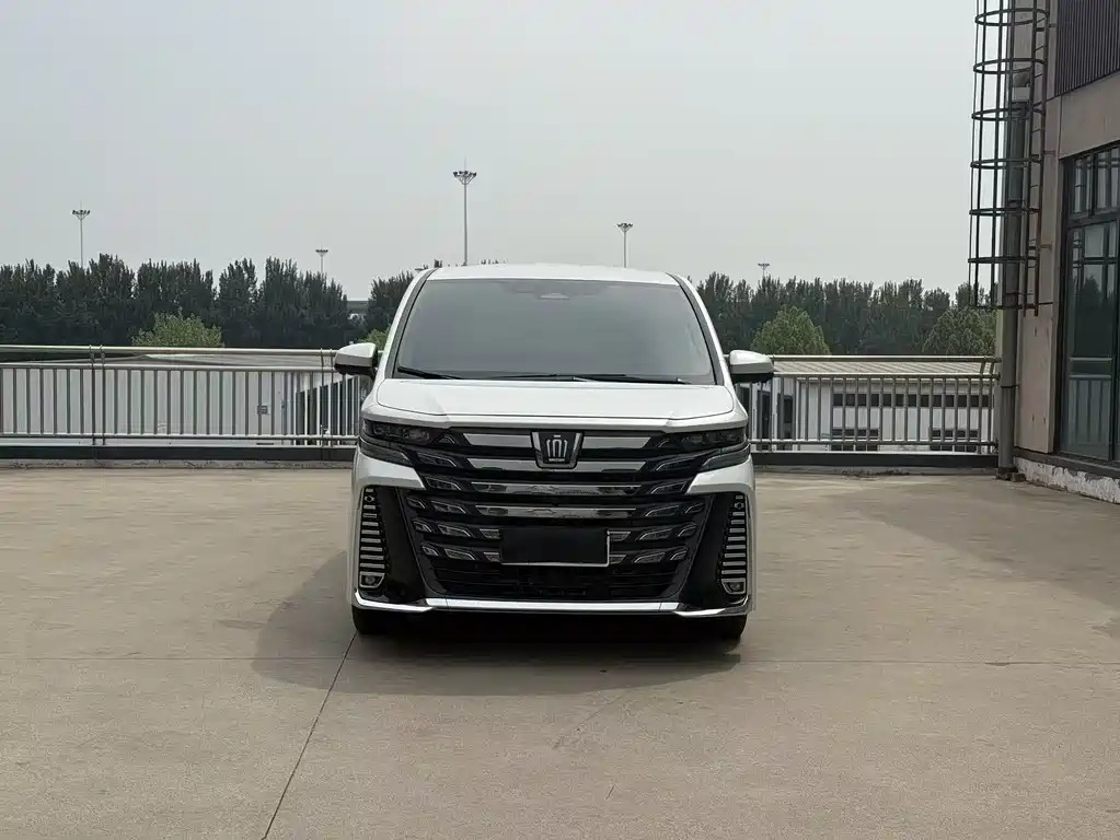 Wilfa 2024 Crown Dual Engine 2.5L Supreme Executive Edition купить на сайте DeffCars