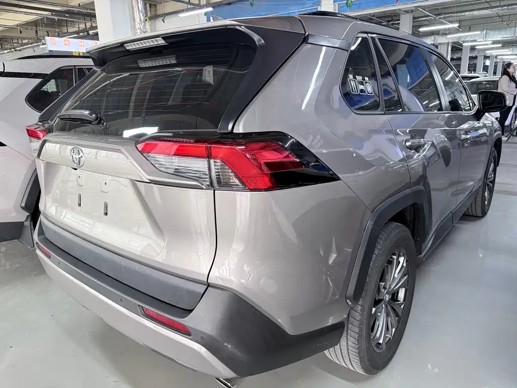 RAV4 Rongfang 2024 2.0L CVT two-wheel drive fashion Plus version купить на сайте DeffCars