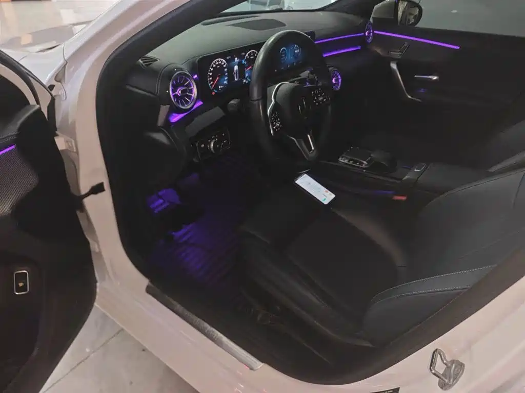 Mercedes-Benz A-Class 2020 A 200 L купить на сайте DeffCars