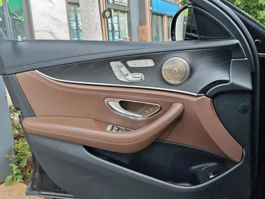 奔驰E级 2018款 改款 E 300 L 时尚型 купить на сайте DeffCars