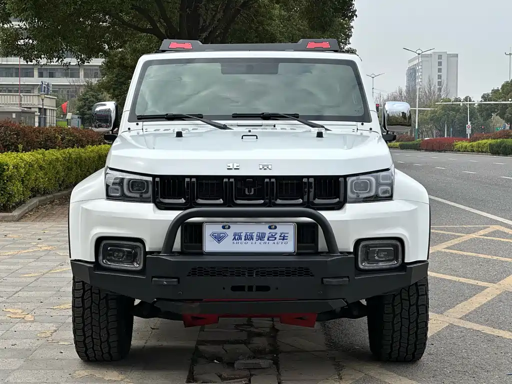 Beijing Off-Road BJ40 2023 2.0D Automatic Four-wheel Drive Blade Hero Edition Knight Type купить на сайте DeffCars