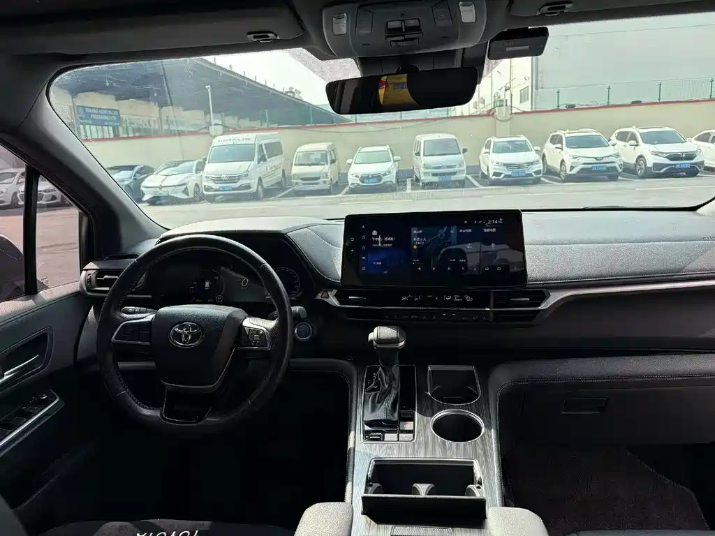SIENNA 2023 2.5L Hybrid Extreme Edition купить на сайте DeffCars