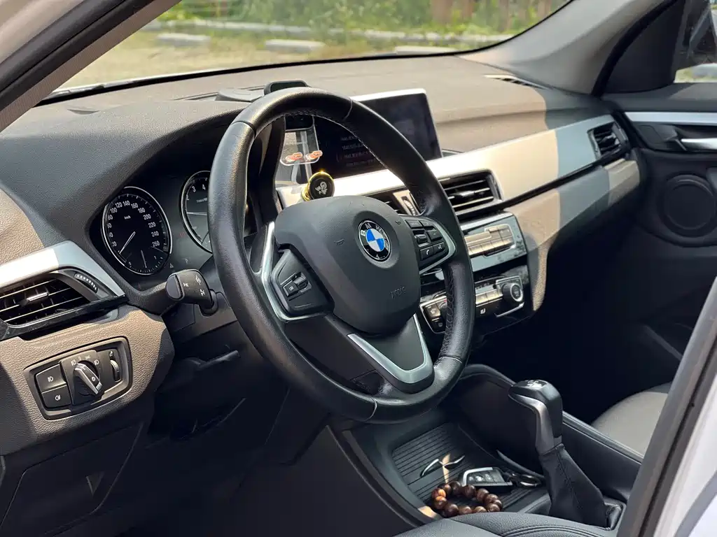 BMW X1 2019 sDrive20Li Leading Model купить на сайте DeffCars