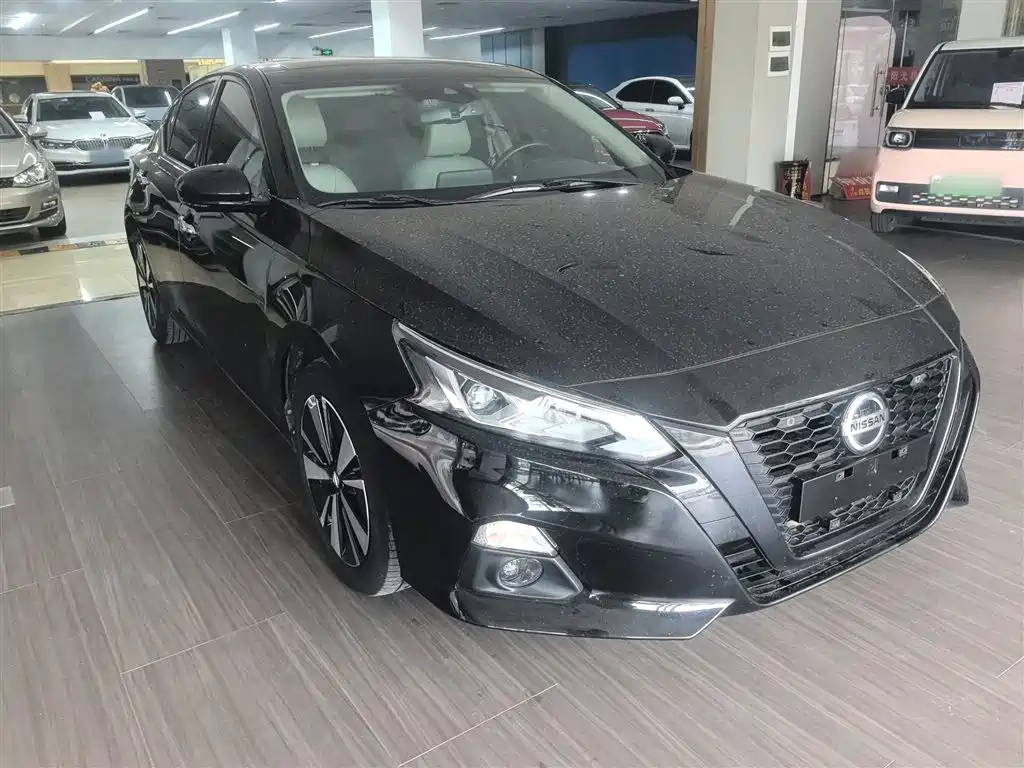 Teana 2021 2.0L XL Upper AD1 Smart Travel Navigation Edition купить на сайте DeffCars