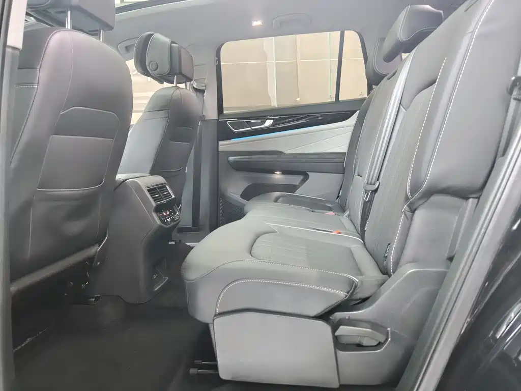 Touron 2023 facelift 380TSI four-wheel drive exclusive luxury version купить на сайте DeffCars