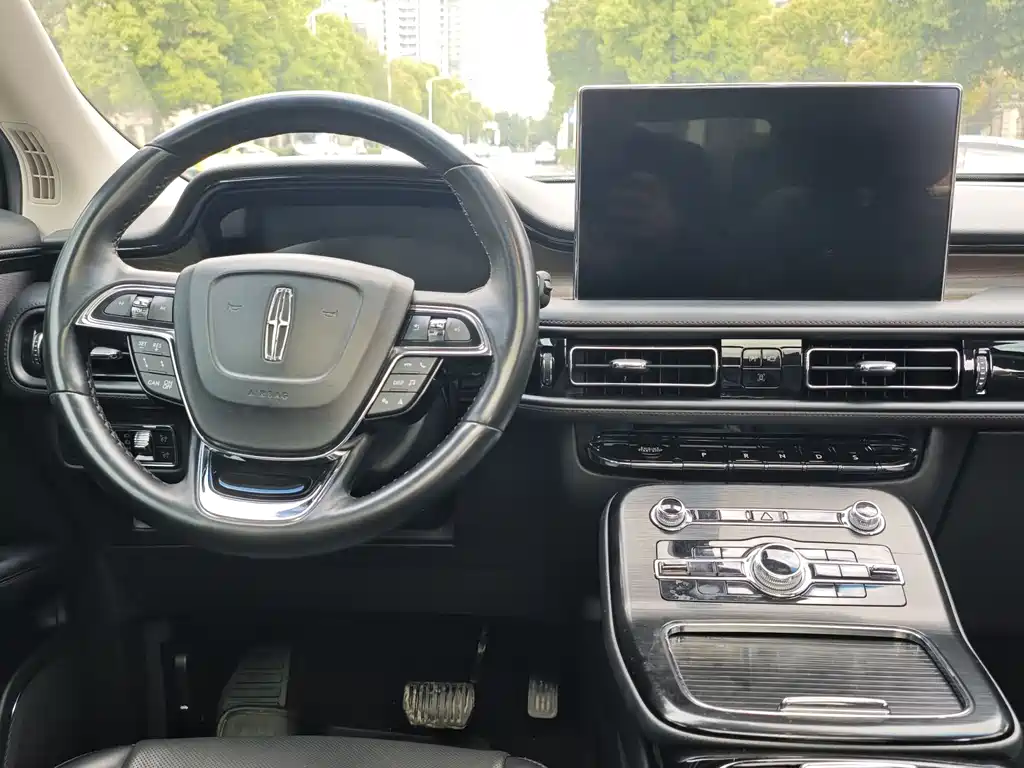 Voyager 2021 2.0T four-wheel drive elegant version купить на сайте DeffCars