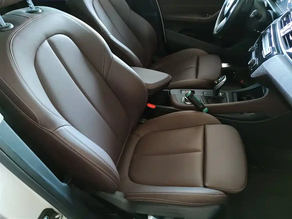 BMW X1 2021 sDrive25Li Leading Model купить на сайте DeffCars