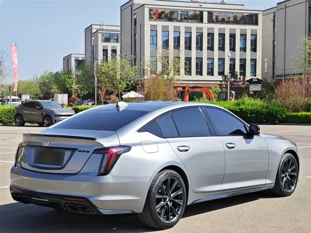Cadillac CT5 2023 28T Platinum Type купить на сайте DeffCars
