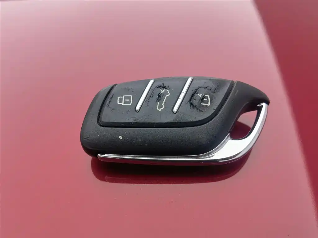 MG HS 2018 30T automatic four-wheel drive Trophy hormone super combustion version National V купить на сайте DeffCars