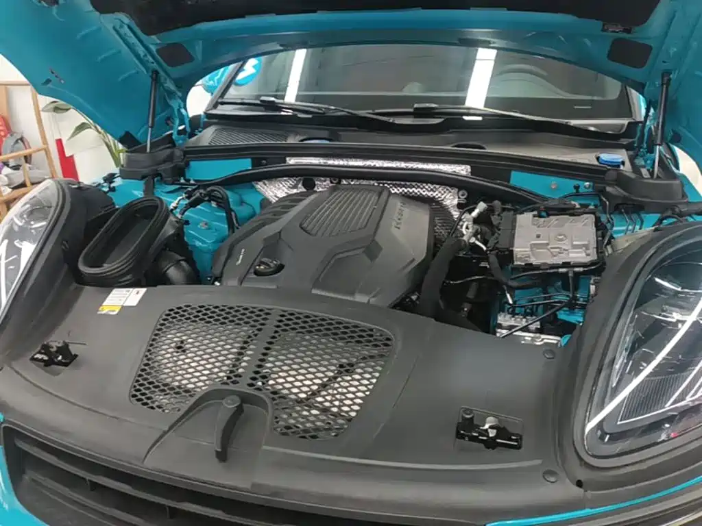 Macan 2023 Macan T 2.0T купить на сайте DeffCars