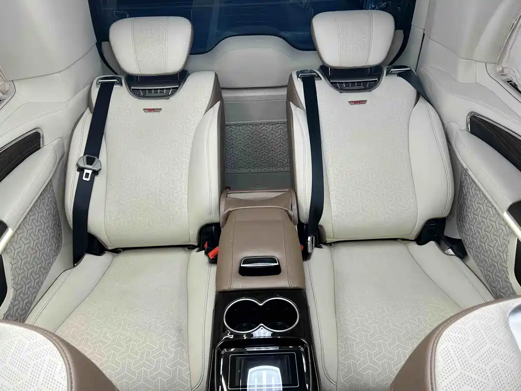 Camoz V Class 2022 2.0T Tianyue without partitions 7 seats купить на сайте DeffCars