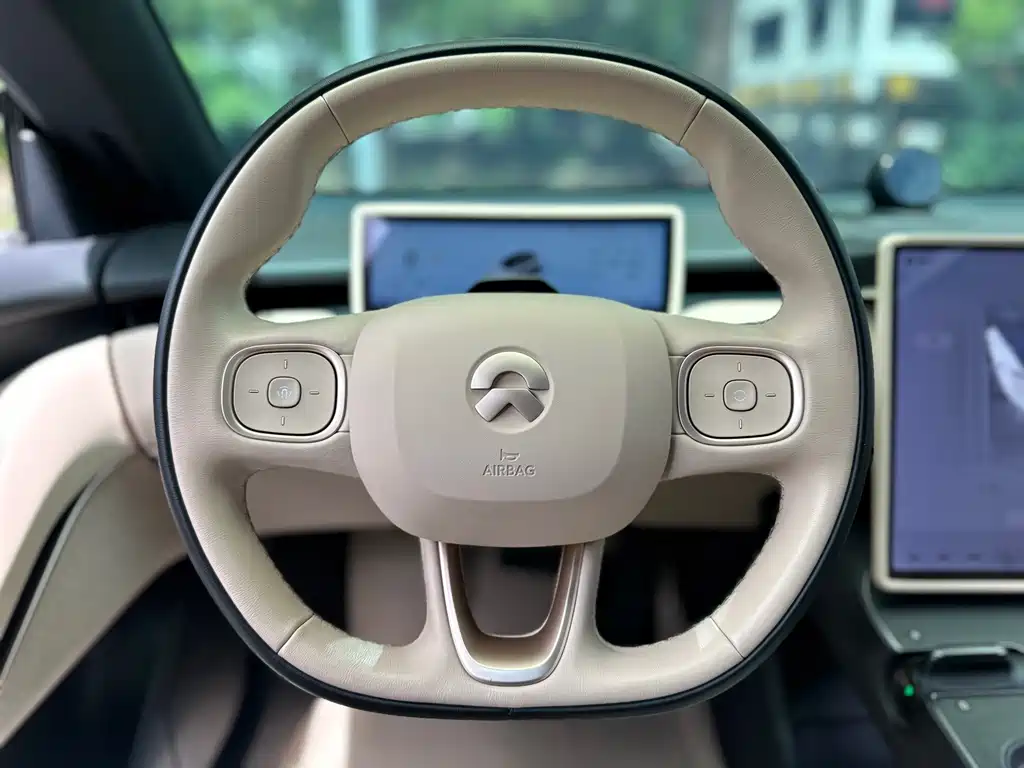 NIO ET5T 2024 75kWh Touring купить на сайте DeffCars