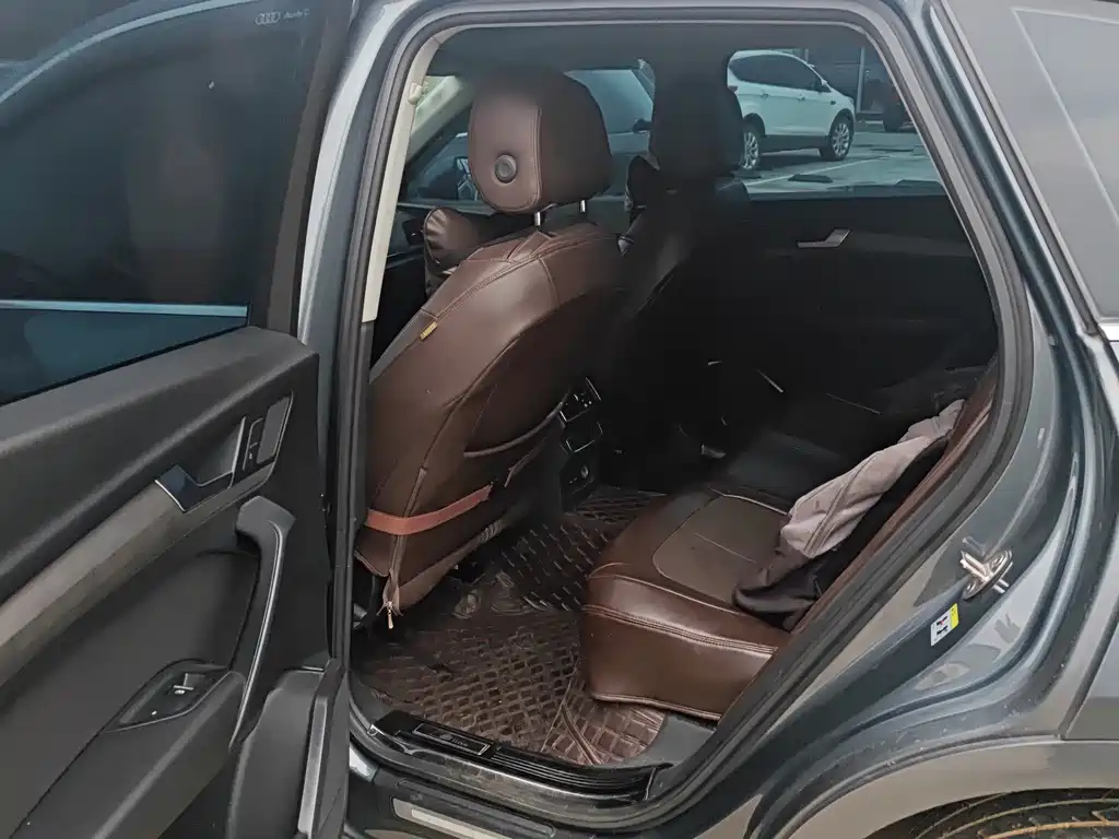 Audi Q5L 2018 40 TFSI enjoys fashionable style, National V купить на сайте DeffCars