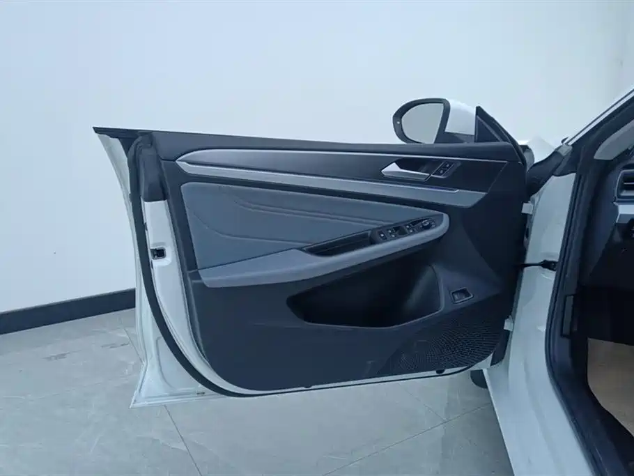 Lingdu 2024 Lingdu L 280TSI DSG Hot Edition купить на сайте DeffCars