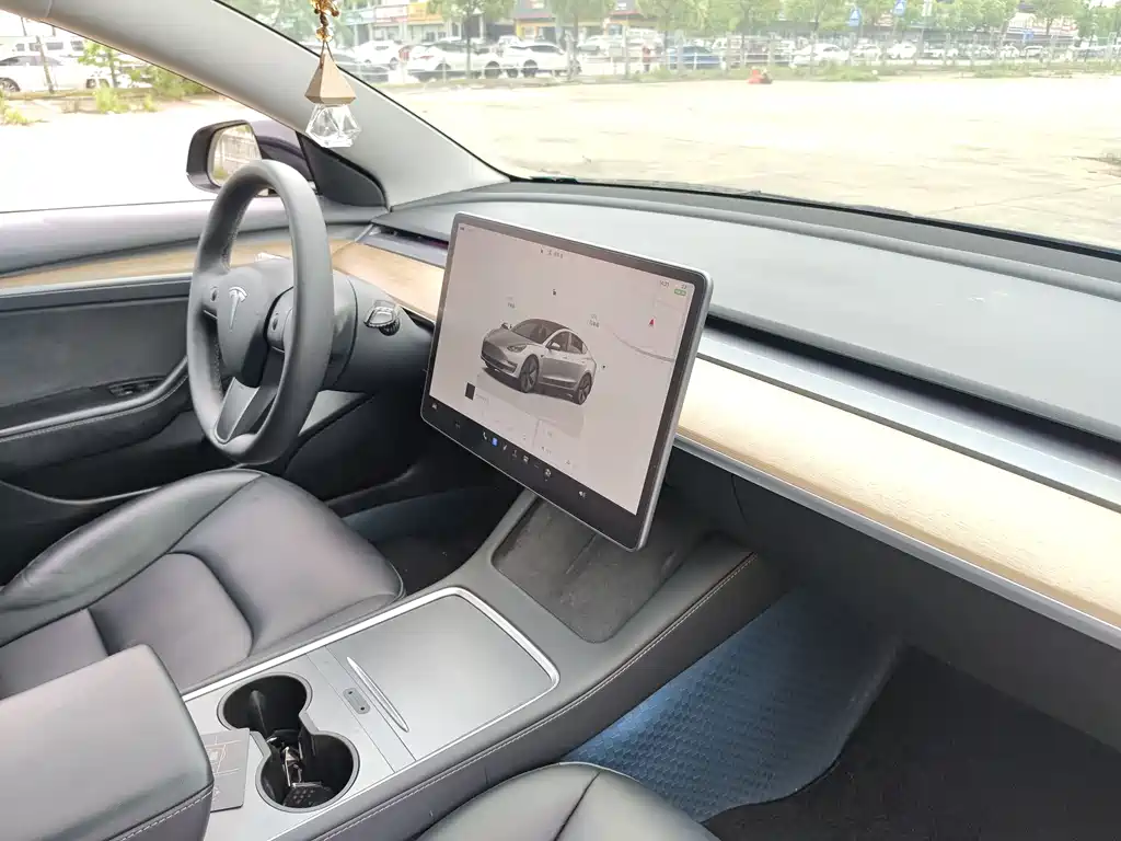 Model 3 2022 rear-wheel drive version купить на сайте DeffCars