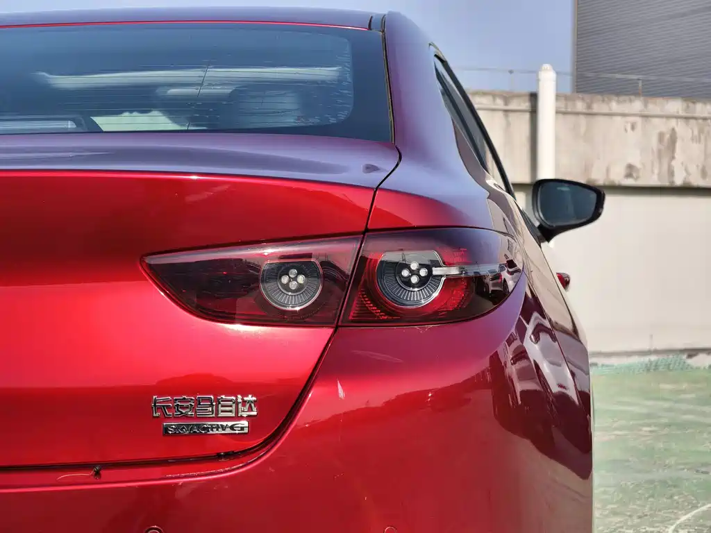 Mazda3 Angkesela 2020 2.0L Automatic Premium Edition купить на сайте DeffCars