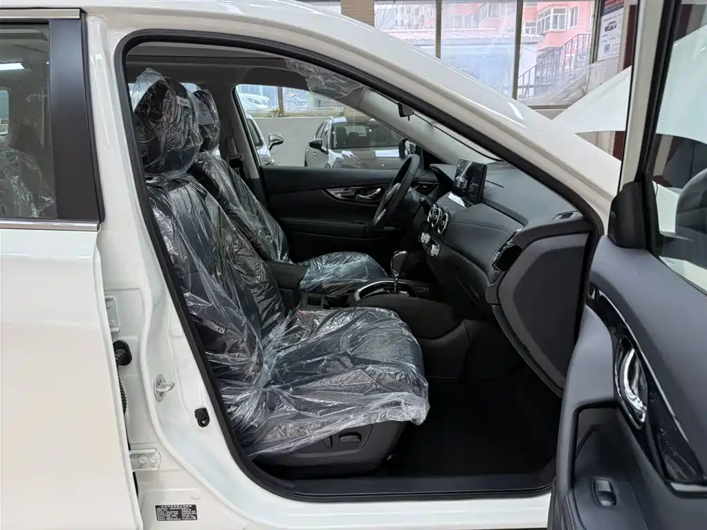 X-Trail 2025 Honor 2.0L Two-wheel Drive Leading Edition купить на сайте DeffCars