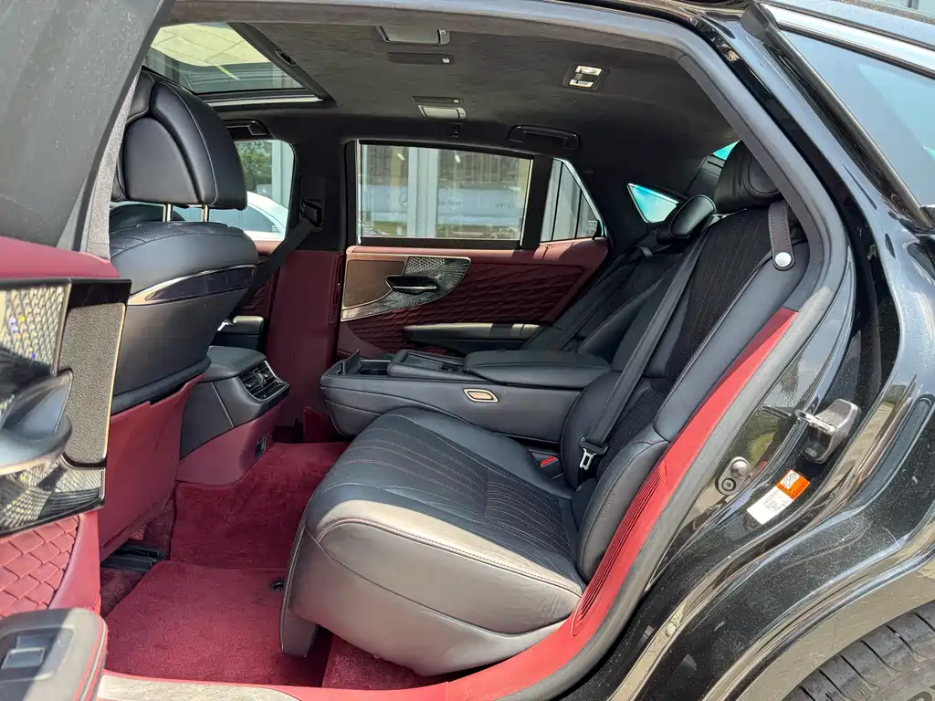 Lexus LS 2018 500h Executive Edition National V купить на сайте DeffCars