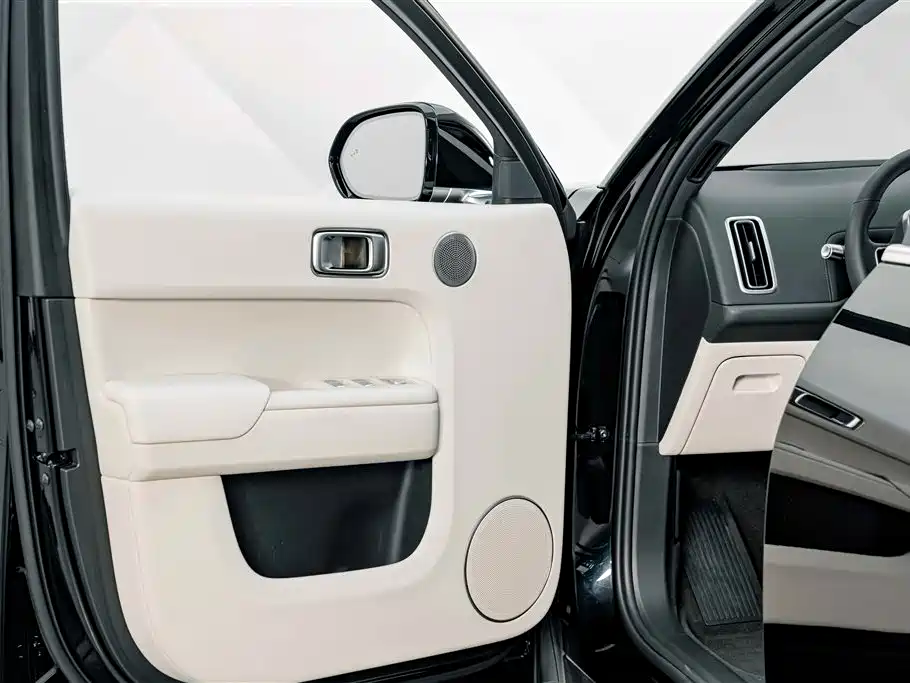 Ideal L7 2024 MAX купить на сайте DeffCars