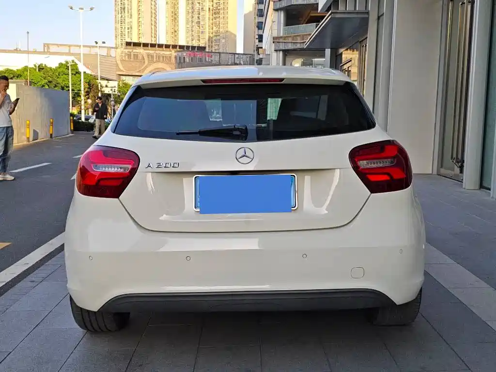 Mercedes-Benz A-Class Imported 2016 A 200 Dynamic купить на сайте DeffCars