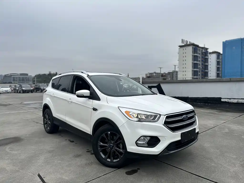 Escape 2019 EcoBoost 180 two-wheel drive platinum airfoil National VI купить на сайте DeffCars
